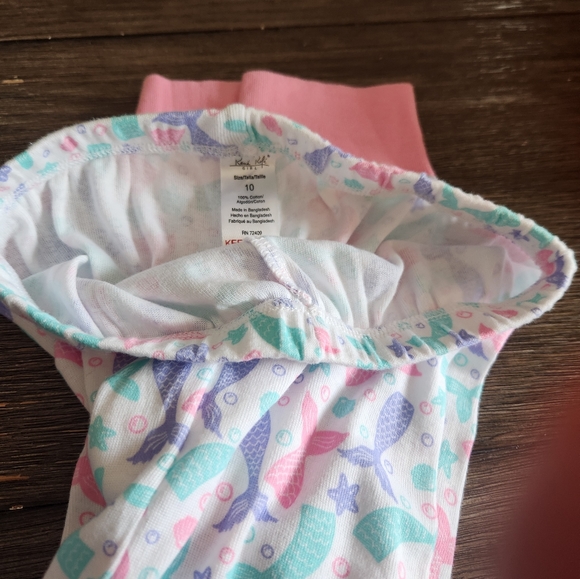 Size 10 multi colored pajama bottoms, pair of shorts and pants. - Picture 3 of 3